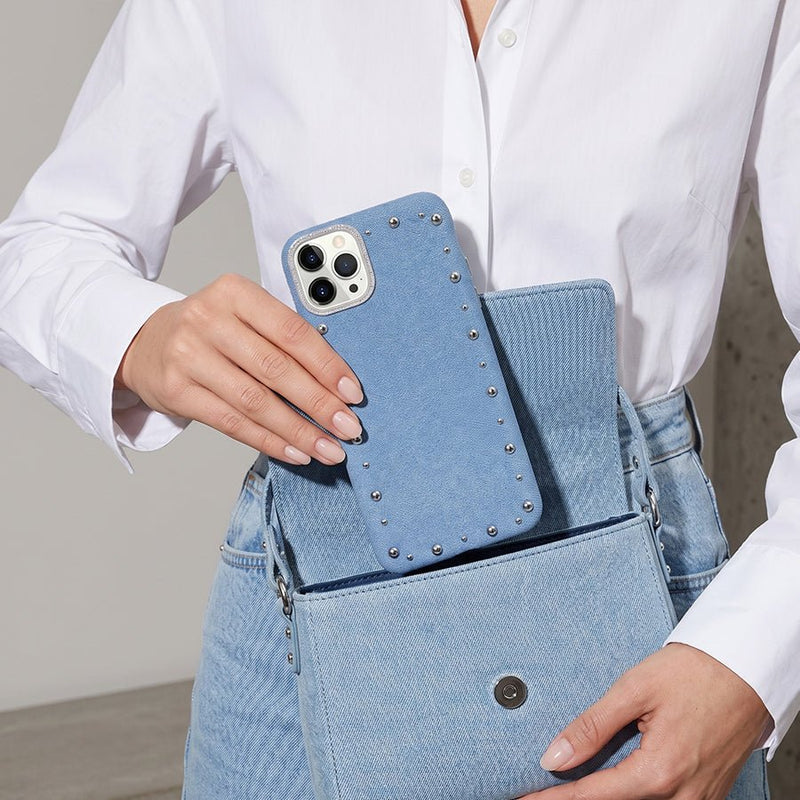 Detalle del acabado vaquero de la funda Denim MagBattery para iPhone 11 Pro Max
