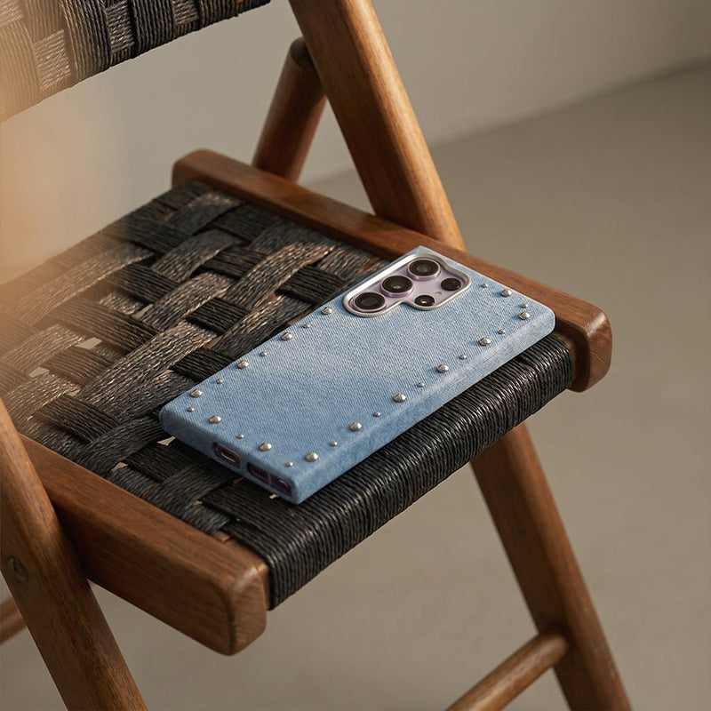 Carcasa Denim MagBattery para Samsung Galaxy S25 Ultra — vista en ángulo estilo casual
