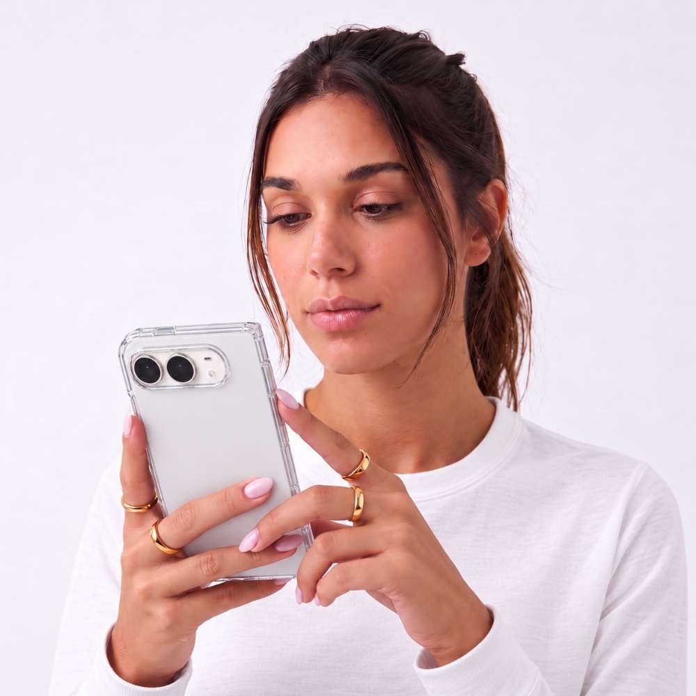 Funda de silicona transparente fina y ligera para iPhone Duo, vista 3 de 5